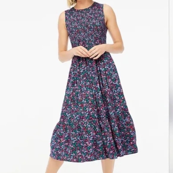 🌸 J.Crew Floral Smocked Midi Dress | NWT | Size Small 🌸 - Picture 2 of 7